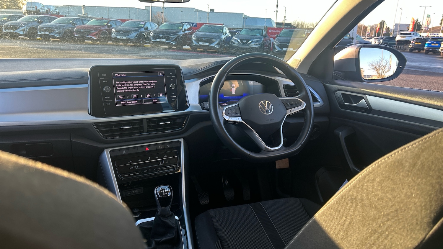 Used Volkswagen T-Roc 2023 for sale - 76895219: Photo 11