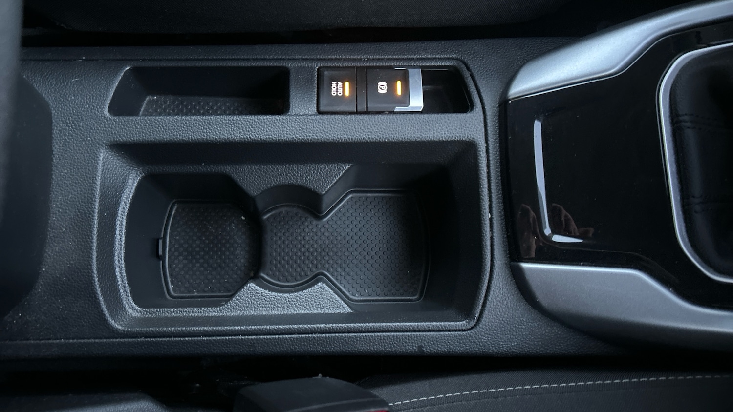 Used Volkswagen T-Roc 2023 for sale - 76895219: Photo 28