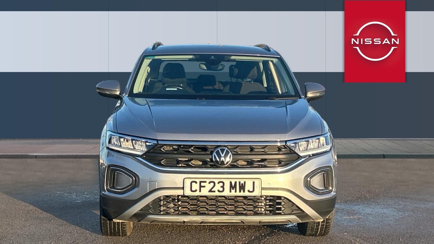 Used Volkswagen T-Roc 2023 for sale - 76895219: Photo 3