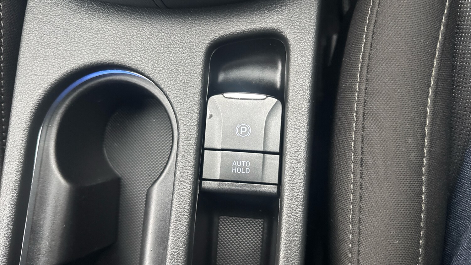 Used Hyundai KONA 2021 for sale - 77591302: Photo 31