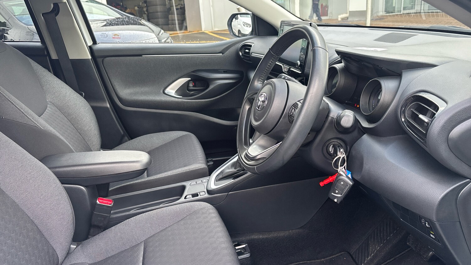 Used Toyota Yaris 2022 for sale - 76959769: Photo 11