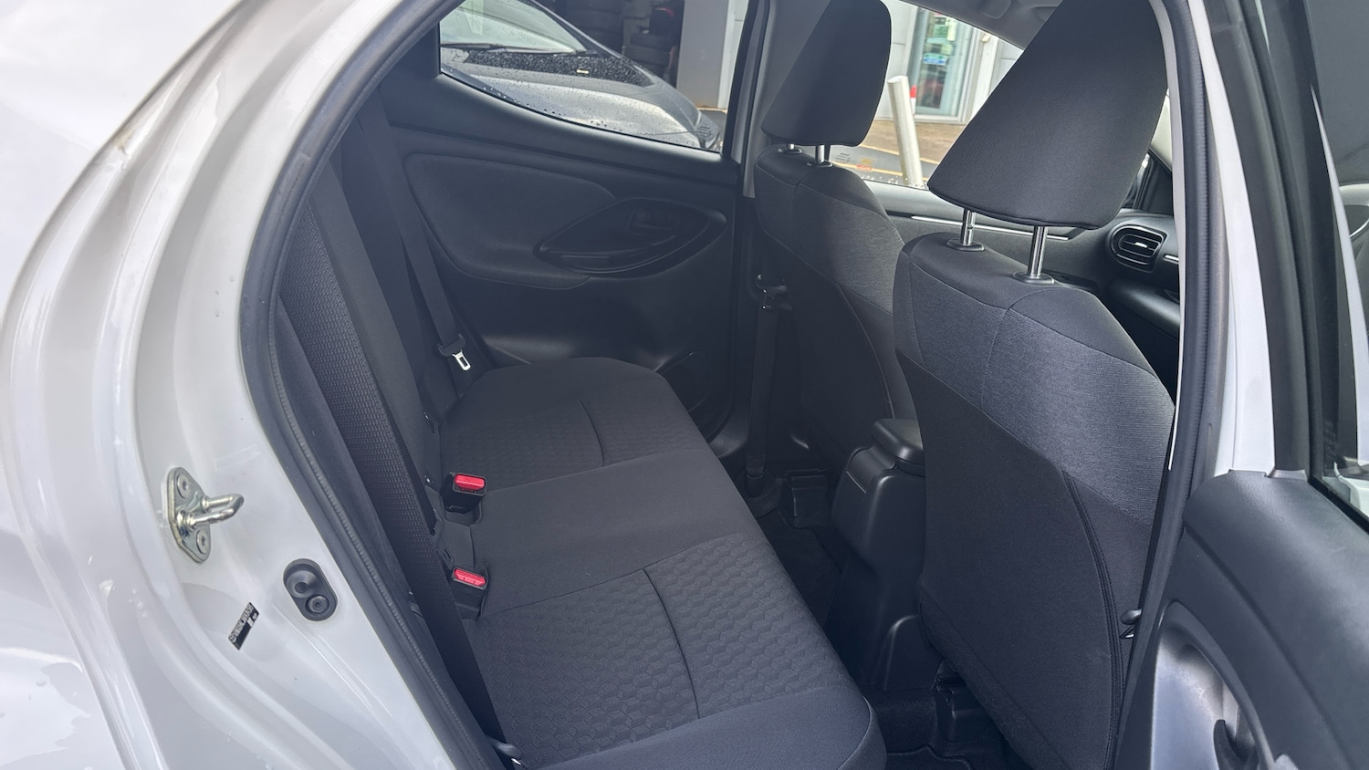 Used Toyota Yaris 2022 for sale - 76959769: Photo 12