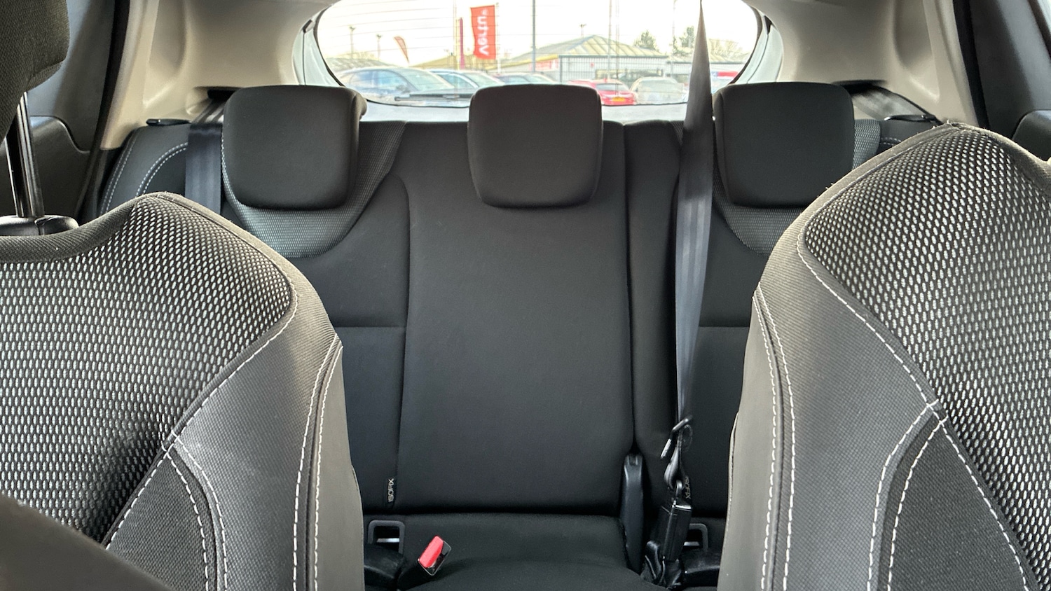 Used Renault Clio 2018 for sale - 77759132: Photo 15