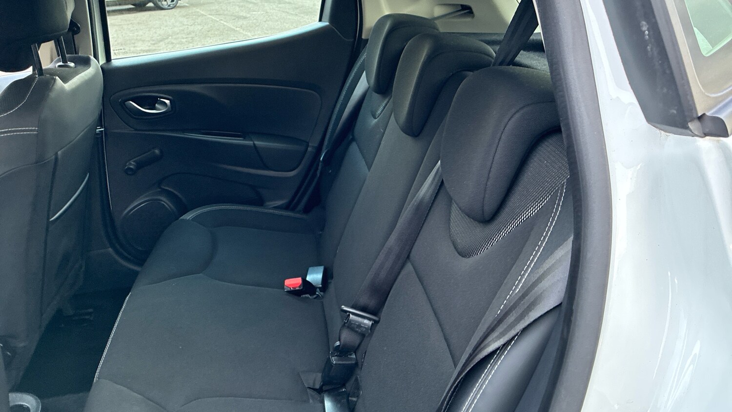 Used Renault Clio 2018 for sale - 77759132: Photo 16