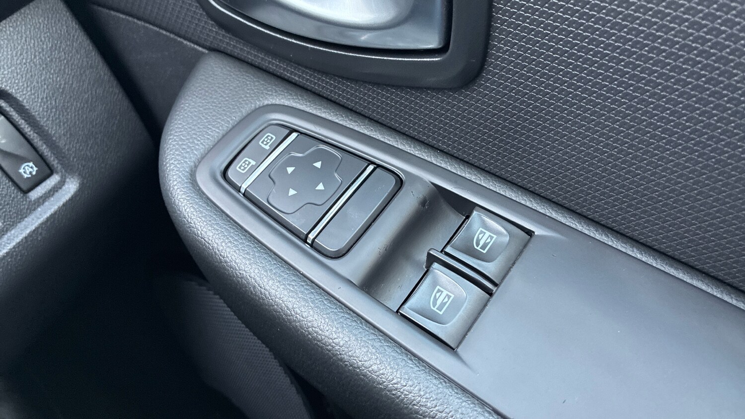 Used Renault Clio 2018 for sale - 77759132: Photo 20