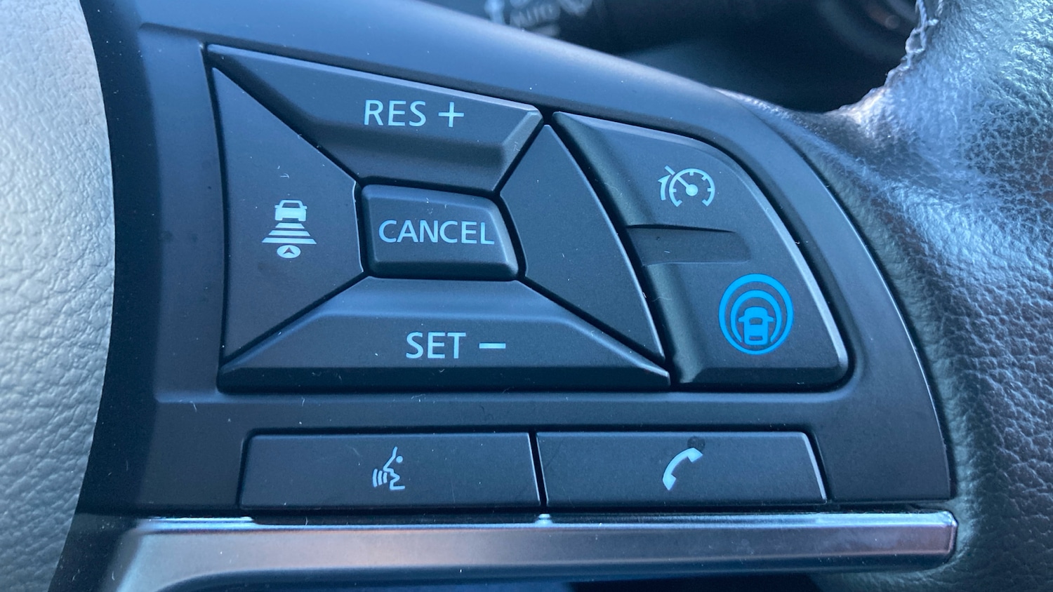 Used Nissan Juke 2023 for sale - 77156838: Photo 23