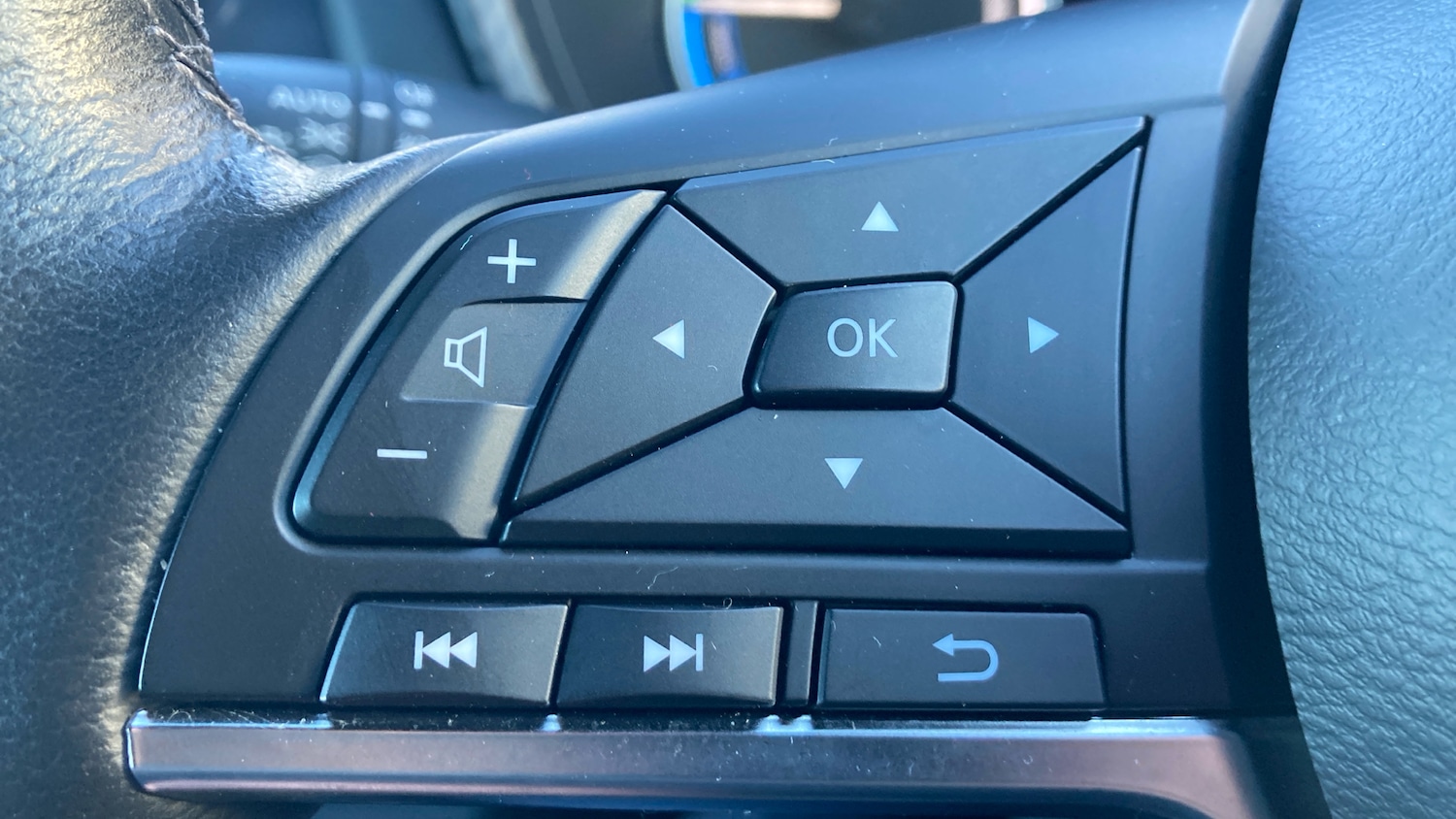 Used Nissan Juke 2023 for sale - 77156838: Photo 24