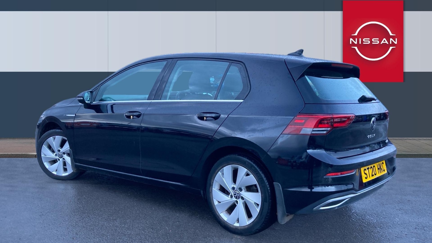 Used Volkswagen Golf 2020 for sale - 76862246: Photo 2