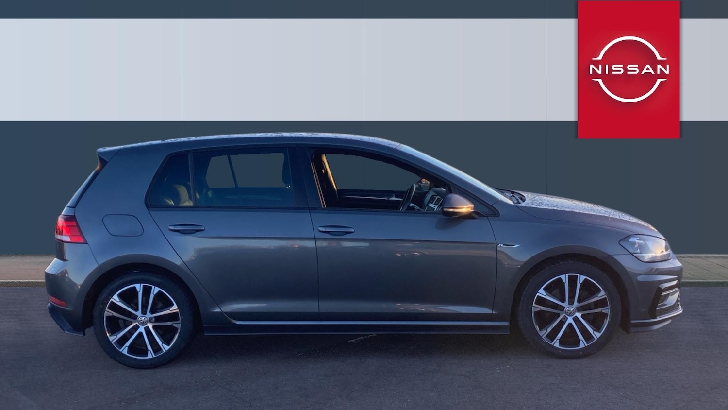 Used Volkswagen Golf 2019 for sale - 77114099: Photo 5