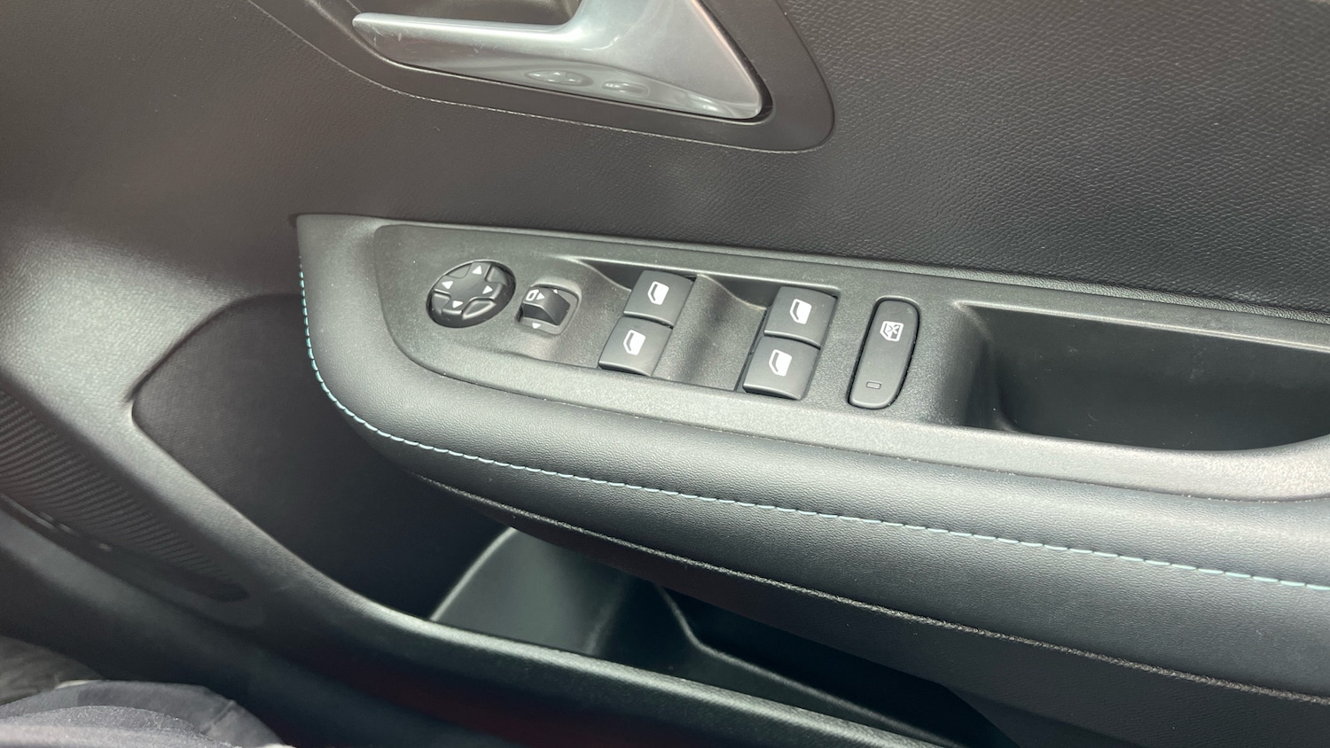 Used Peugeot 208 2022 for sale - 77775037: Photo 27