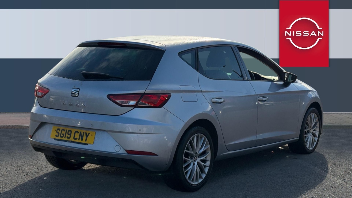 Used SEAT Leon 2019 for sale - 78098002: Photo 2