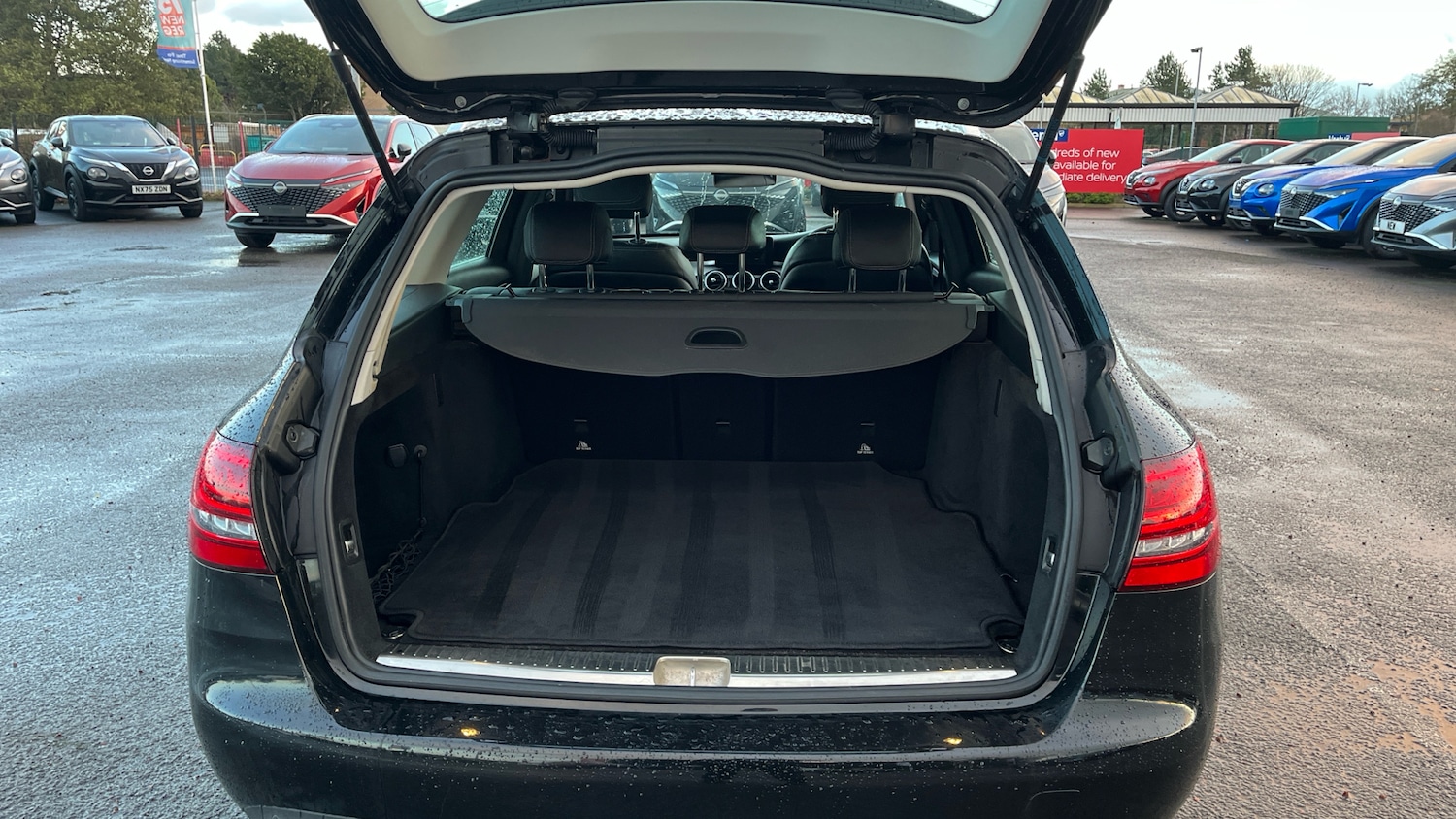 Used Mercedes-Benz C Class 2021 for sale - 76904848: Photo 4