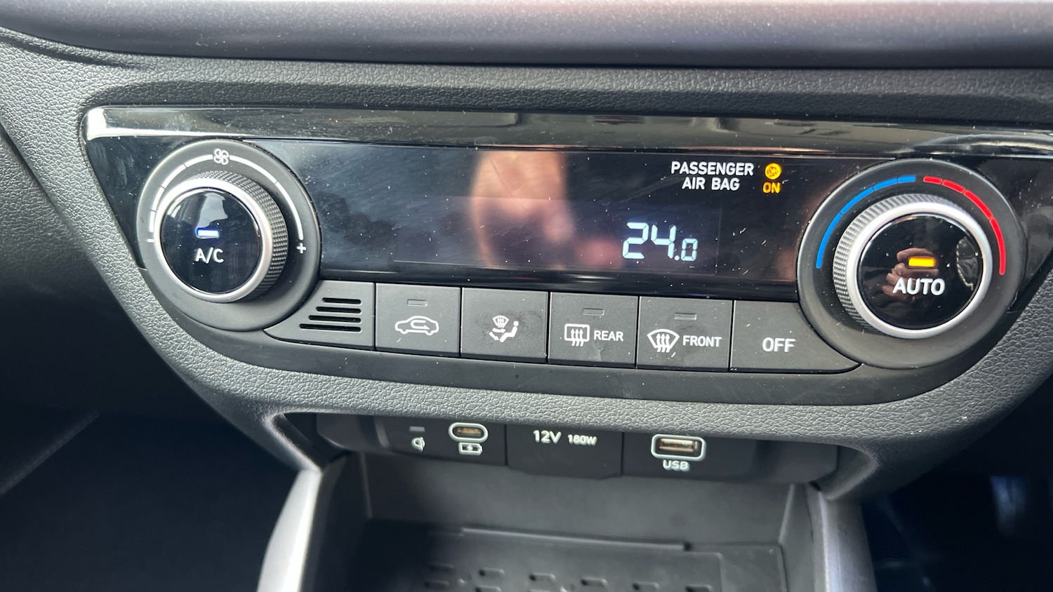 Used Hyundai i10 2024 for sale - 77532576: Photo 27