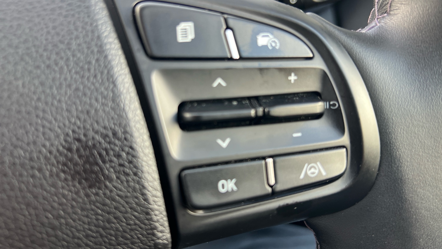 Used Hyundai i10 2024 for sale - 77532576: Photo 32