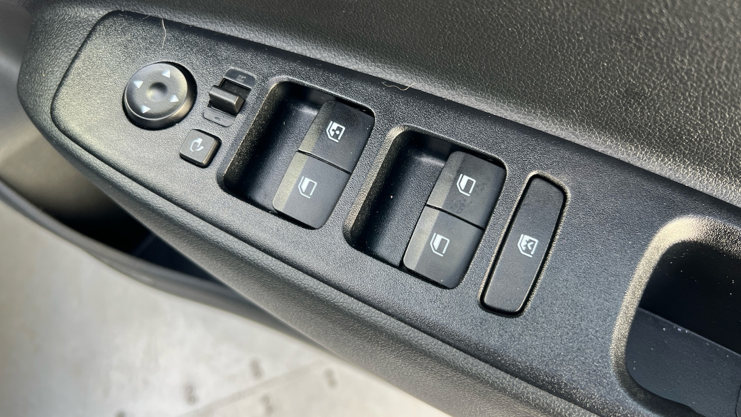 Used Hyundai i10 2024 for sale - 77532576: Photo 37