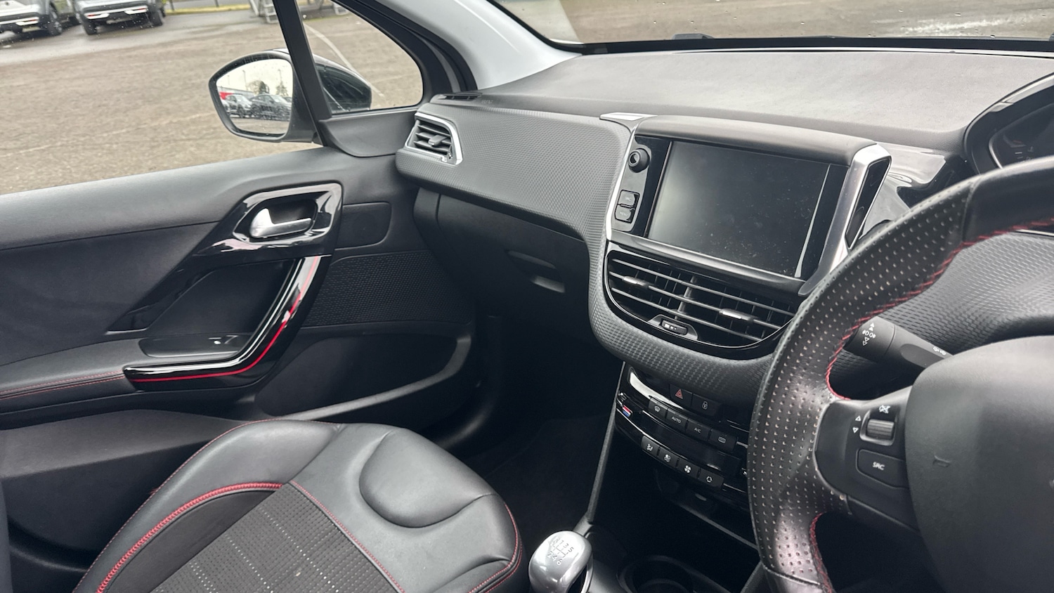 Used Peugeot 208 2018 for sale - 77679316: Photo 14