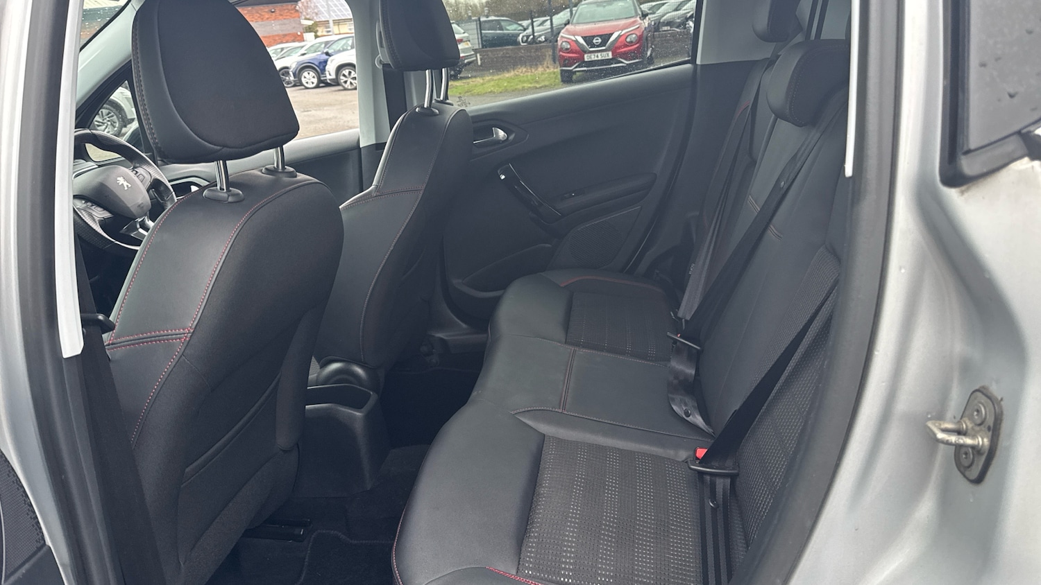 Used Peugeot 208 2018 for sale - 77679316: Photo 16