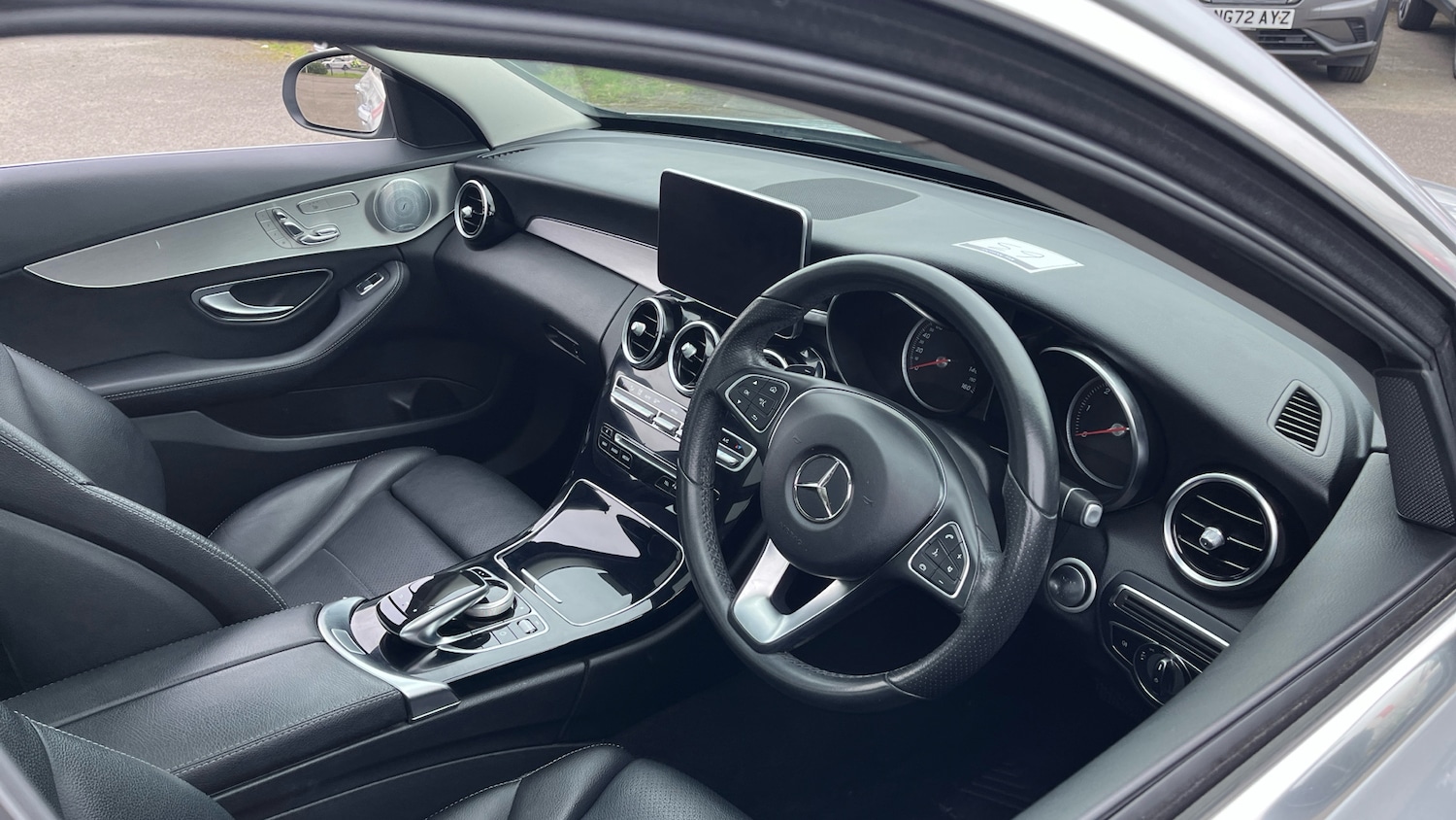 Used Mercedes-Benz C Class 2018 for sale - 77851181: Photo 11