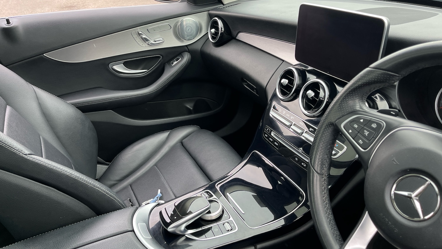 Used Mercedes-Benz C Class 2018 for sale - 77851181: Photo 14