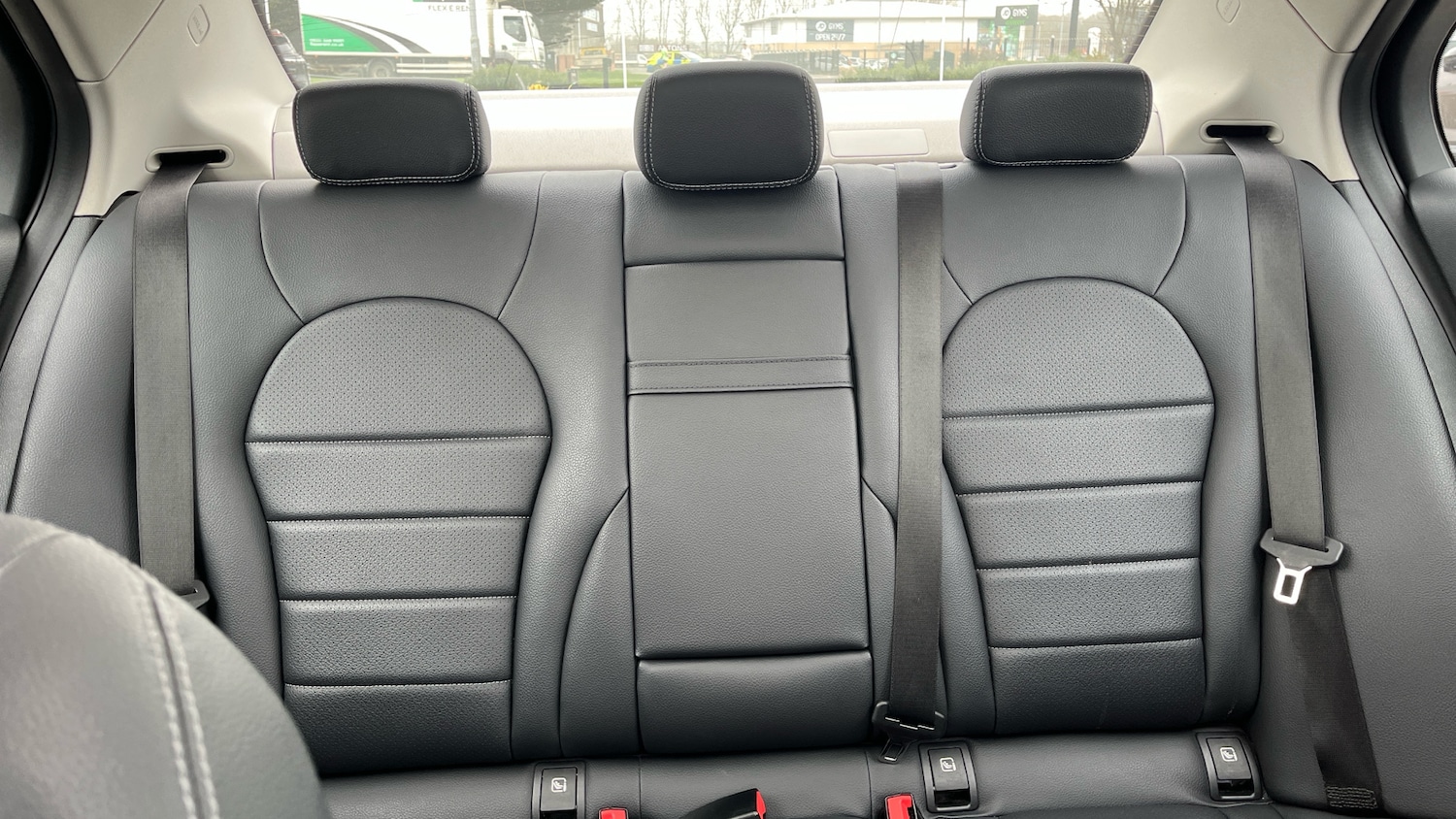 Used Mercedes-Benz C Class 2018 for sale - 77851181: Photo 15