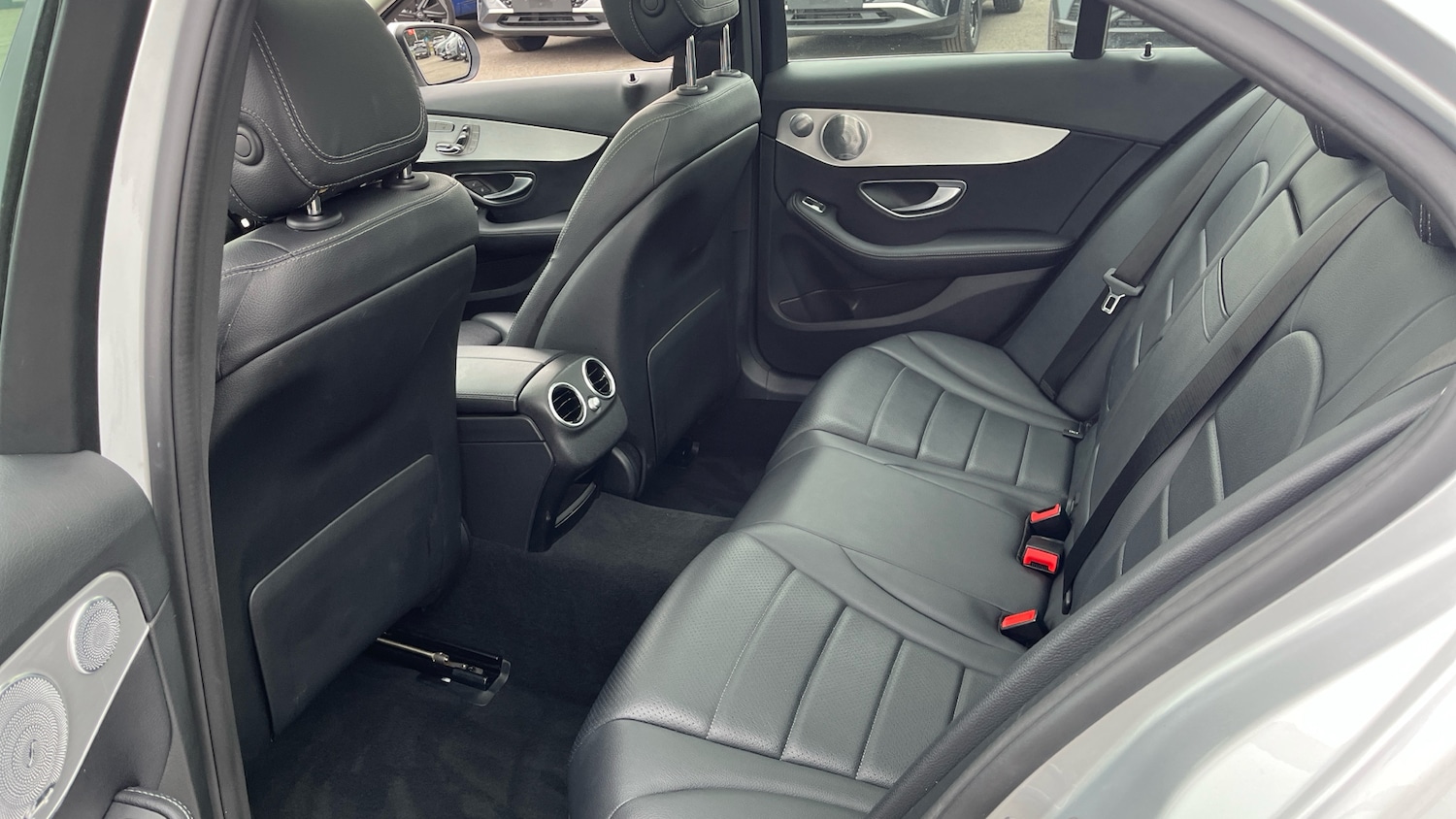 Used Mercedes-Benz C Class 2018 for sale - 77851181: Photo 16