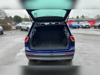 Used Volkswagen Tiguan 2017 for sale - 77159388: Photo