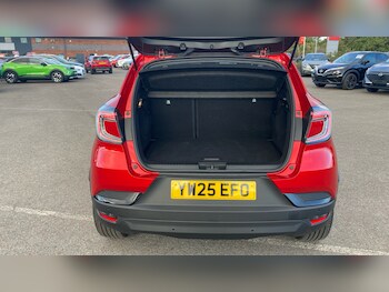 Used Renault Captur 2025 for sale - 75983032: Photo