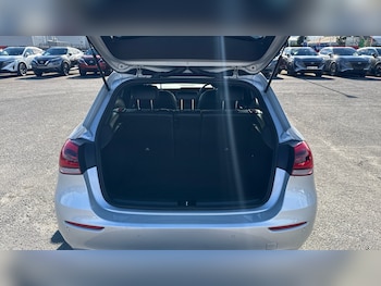 Used Mercedes-Benz A-Class 2019 for sale - 76324456: Photo 4