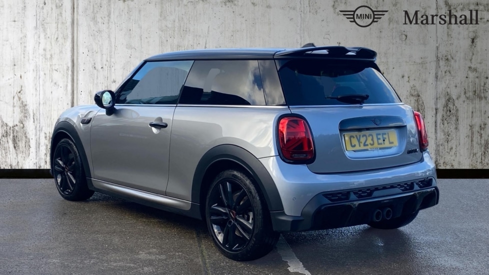 Used MINI Cooper 2023 for sale - 76869895: Photo 2