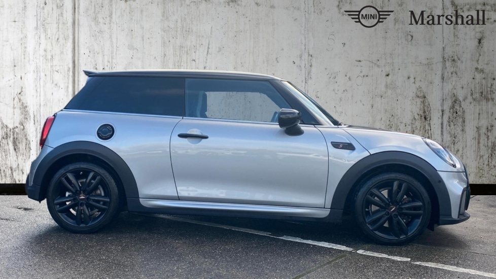 Used MINI Cooper 2023 for sale - 76869895: Photo 3