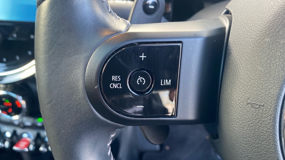 Used MINI Cooper 2023 for sale - 76869895: Photo 31