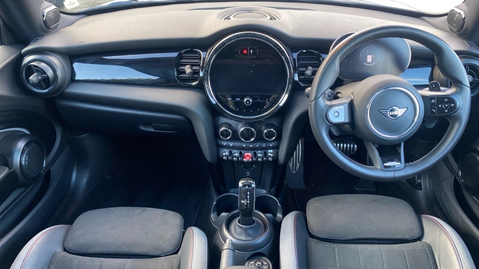 Used MINI Cooper 2023 for sale - 76869895: Photo 4