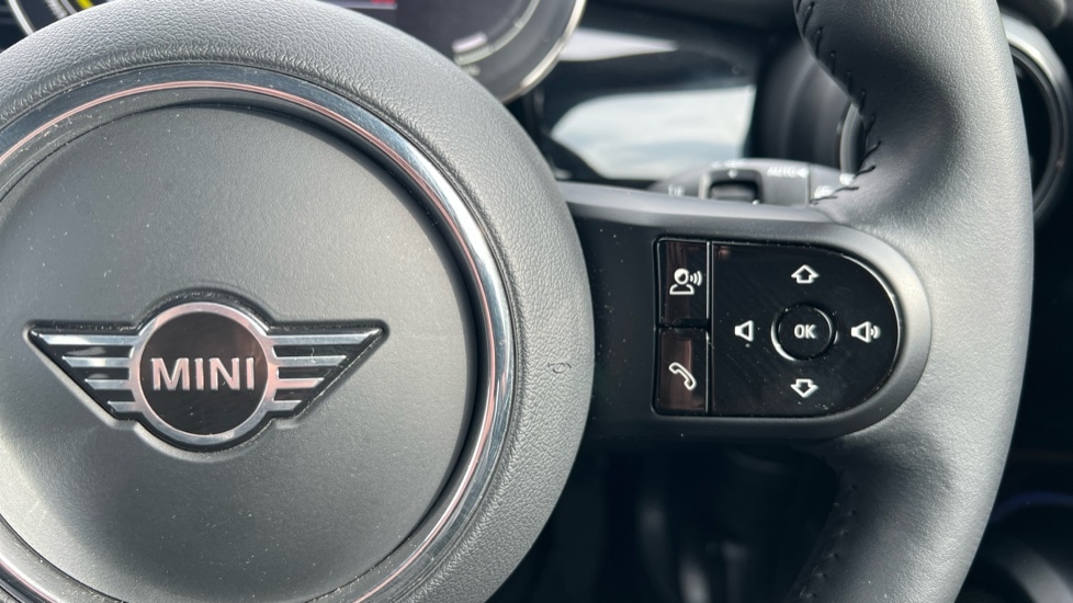 Used MINI Hatch 2022 for sale - 76869502: Photo 18