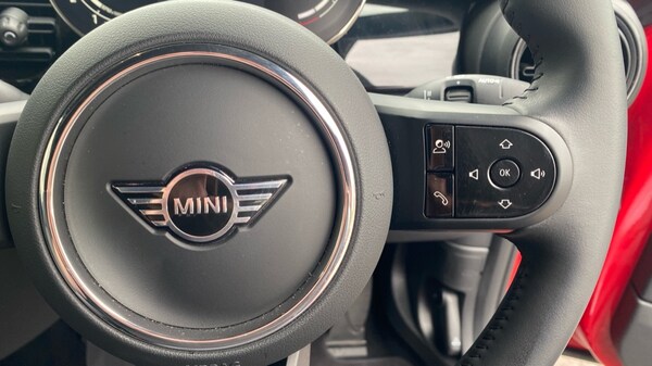 Used MINI Convertible 2023 for sale - 75636710: Photo 18