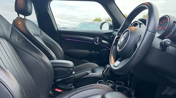 Used MINI Hatch 2022 for sale - 76015044: Photo 11
