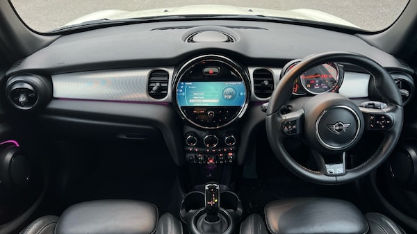 Used MINI Hatch 2022 for sale - 76015044: Photo 4