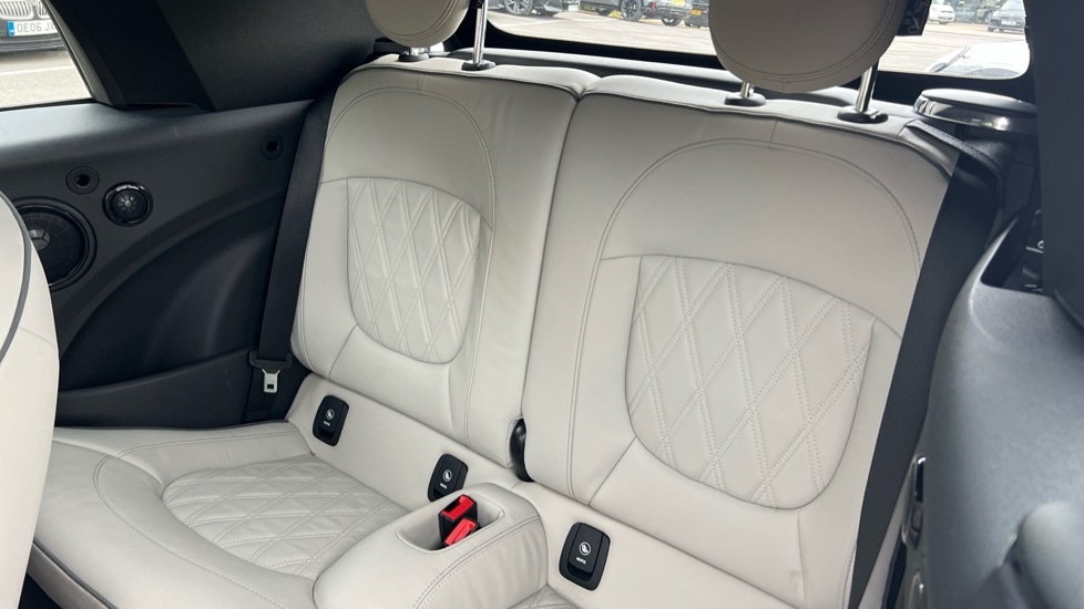 Used MINI Convertible 2022 for sale - 76116798: Photo 12