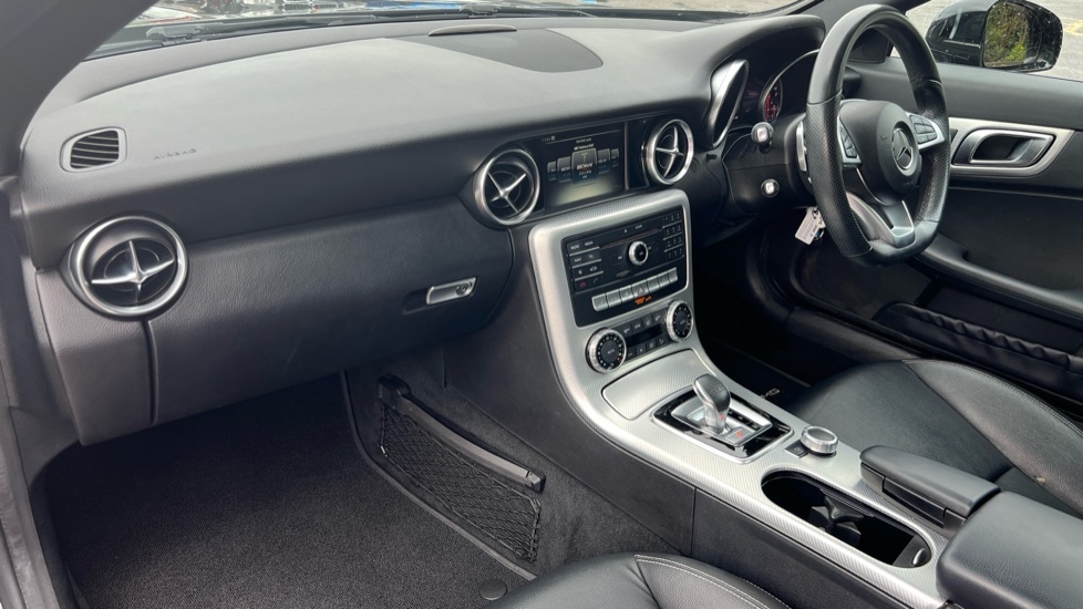 Used Mercedes-Benz SLC 2019 for sale - 76597939: Photo 10