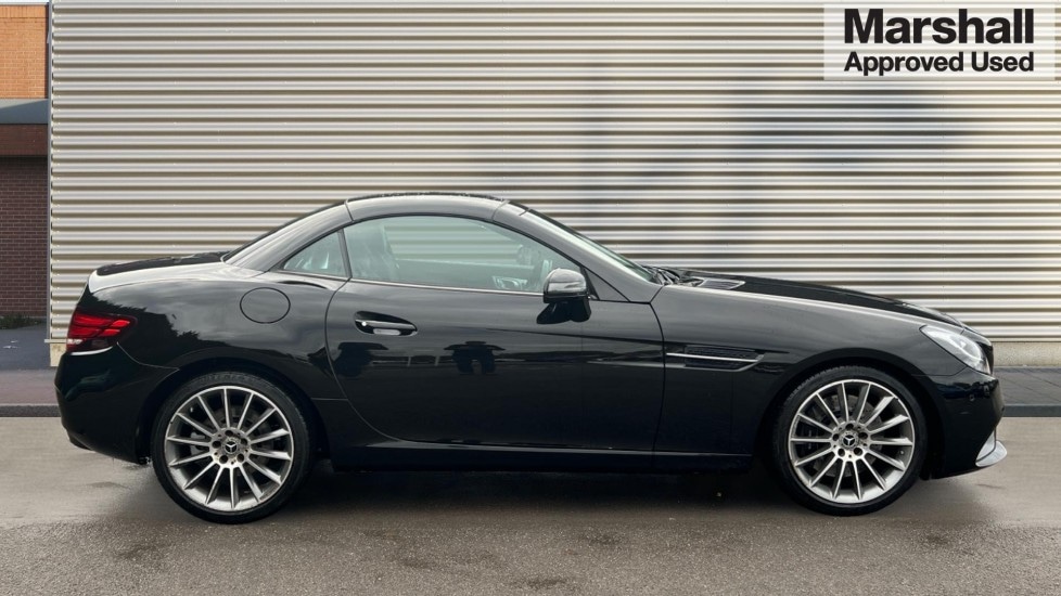 Used Mercedes-Benz SLC 2019 for sale - 76597939: Photo 2