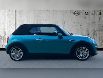 Used MINI Convertible 2018 for sale - 76062329: Photo