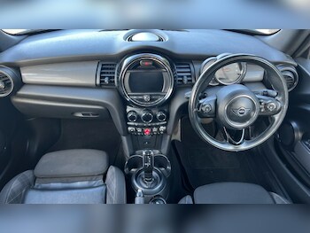 Used MINI Convertible 2018 for sale - 76062329: Photo
