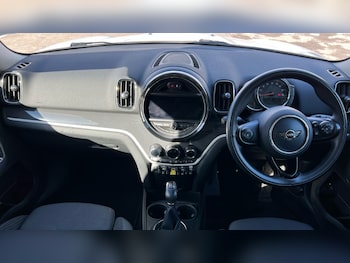 Used MINI Countryman 2018 for sale - 76870310: Photo