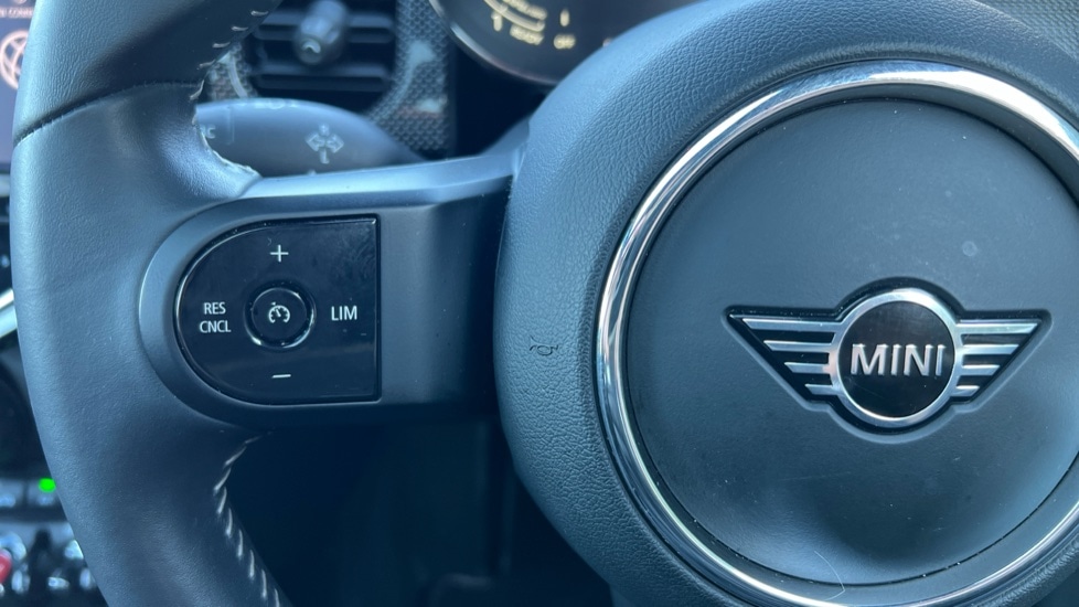 Used MINI Hatch 2023 for sale - 76873882: Photo 17