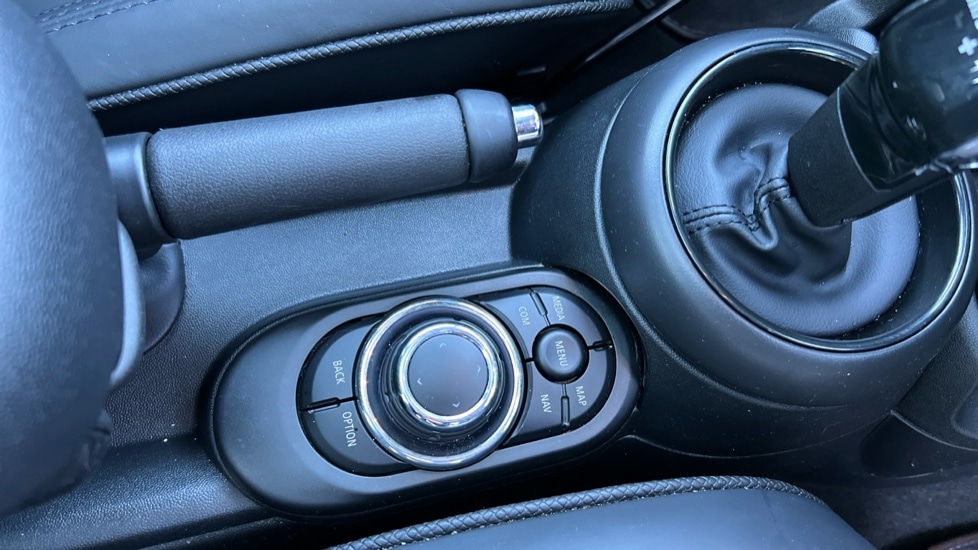 Used MINI Hatch 2023 for sale - 76873882: Photo 19