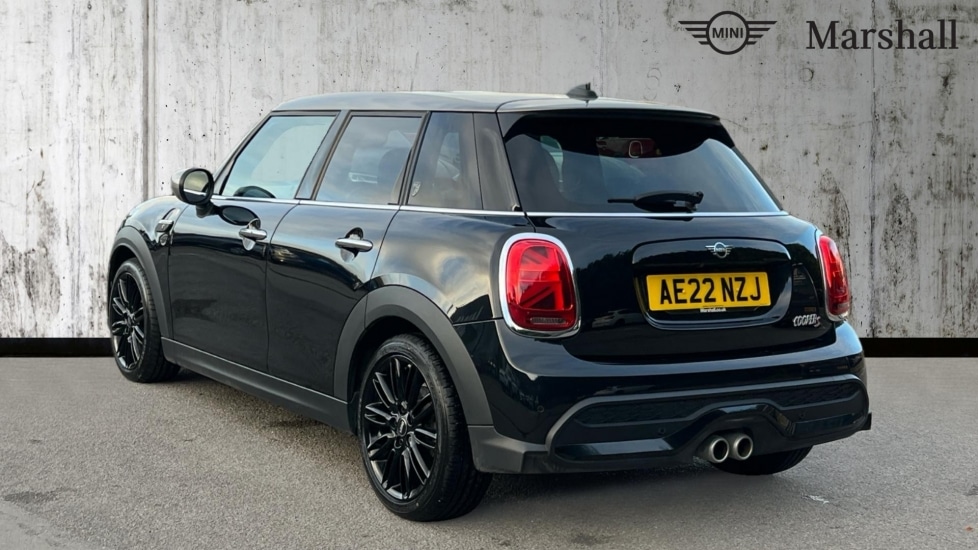 Used MINI Hatch 2022 for sale - 76597904: Photo 2