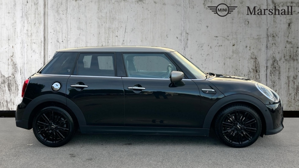 Used MINI Hatch 2022 for sale - 76597904: Photo 3