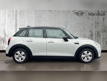 Used MINI Hatch 2021 for sale - 76874455: Photo