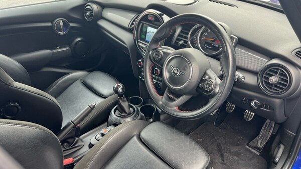 Used MINI Hatch 2018 for sale - 76146090: Photo 10