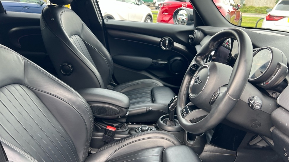 Used MINI Hatch 2022 for sale - 76870483: Photo 11