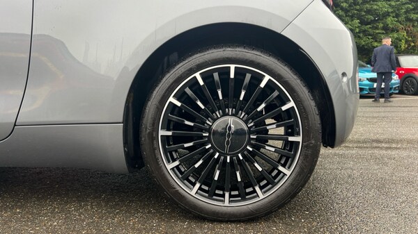Used Fiat 500 2021 for sale - 76124311: Photo 18